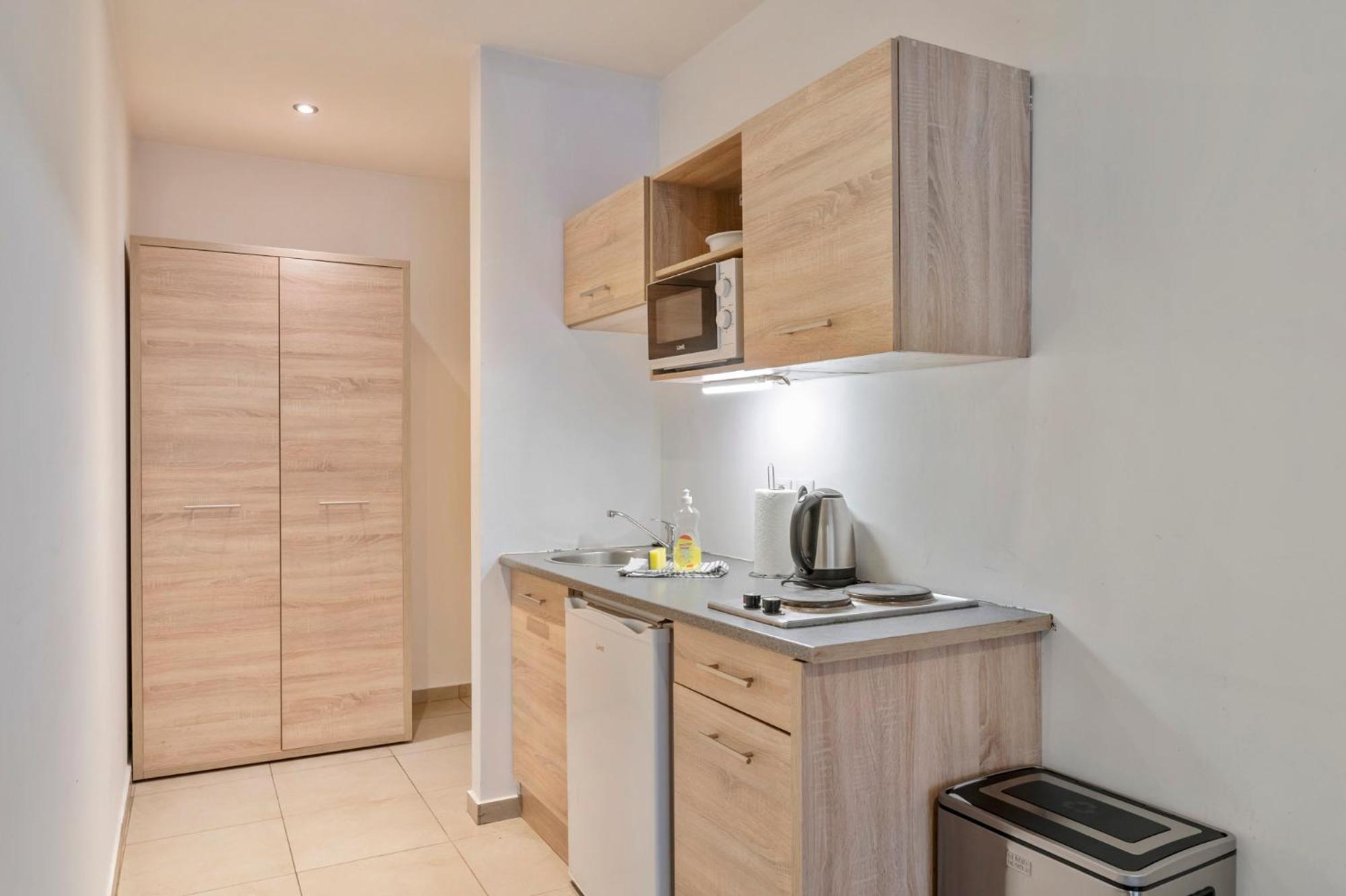 Ambassador Suites Leuven Bagian luar foto