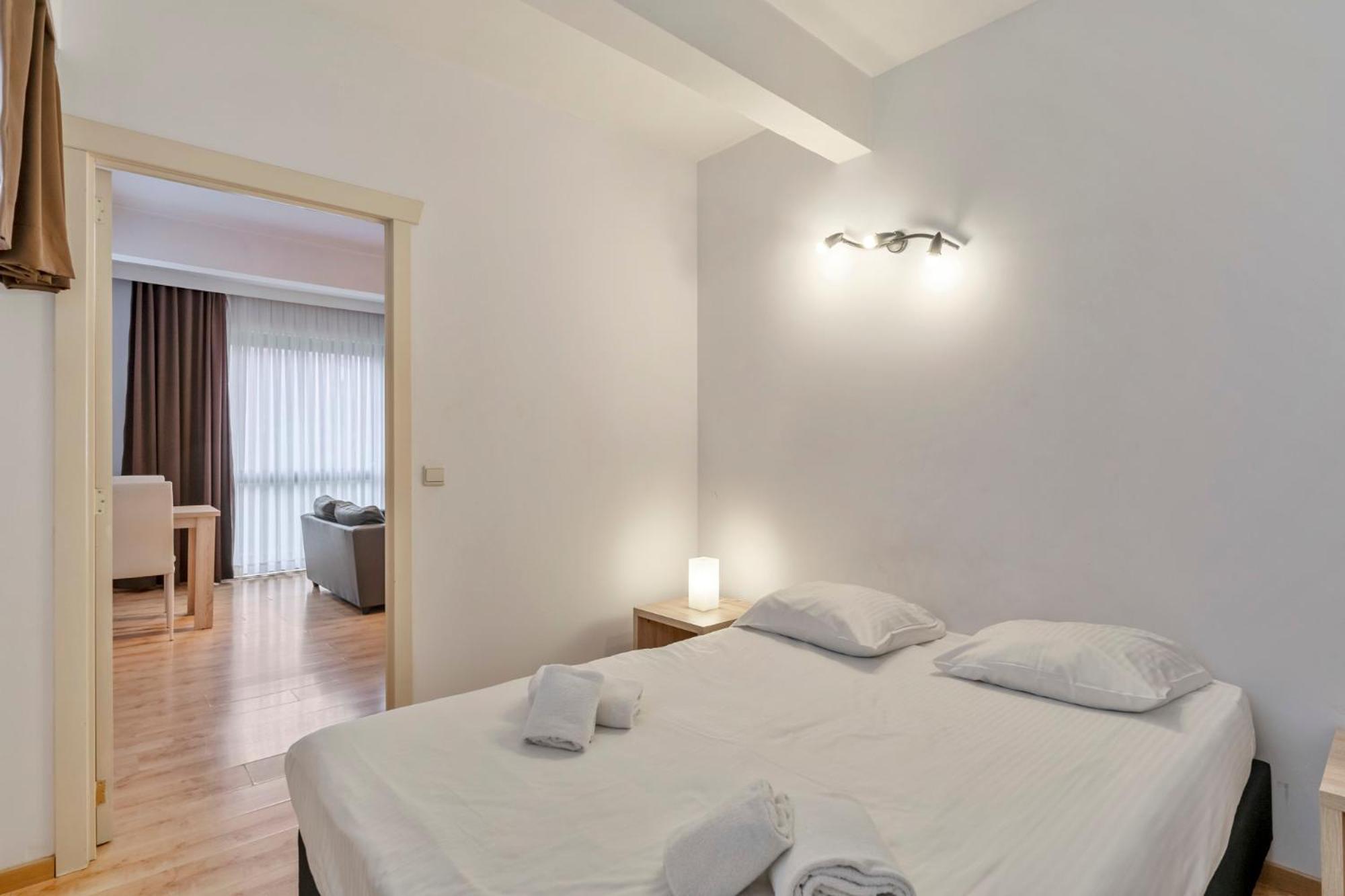 Ambassador Suites Leuven Bagian luar foto