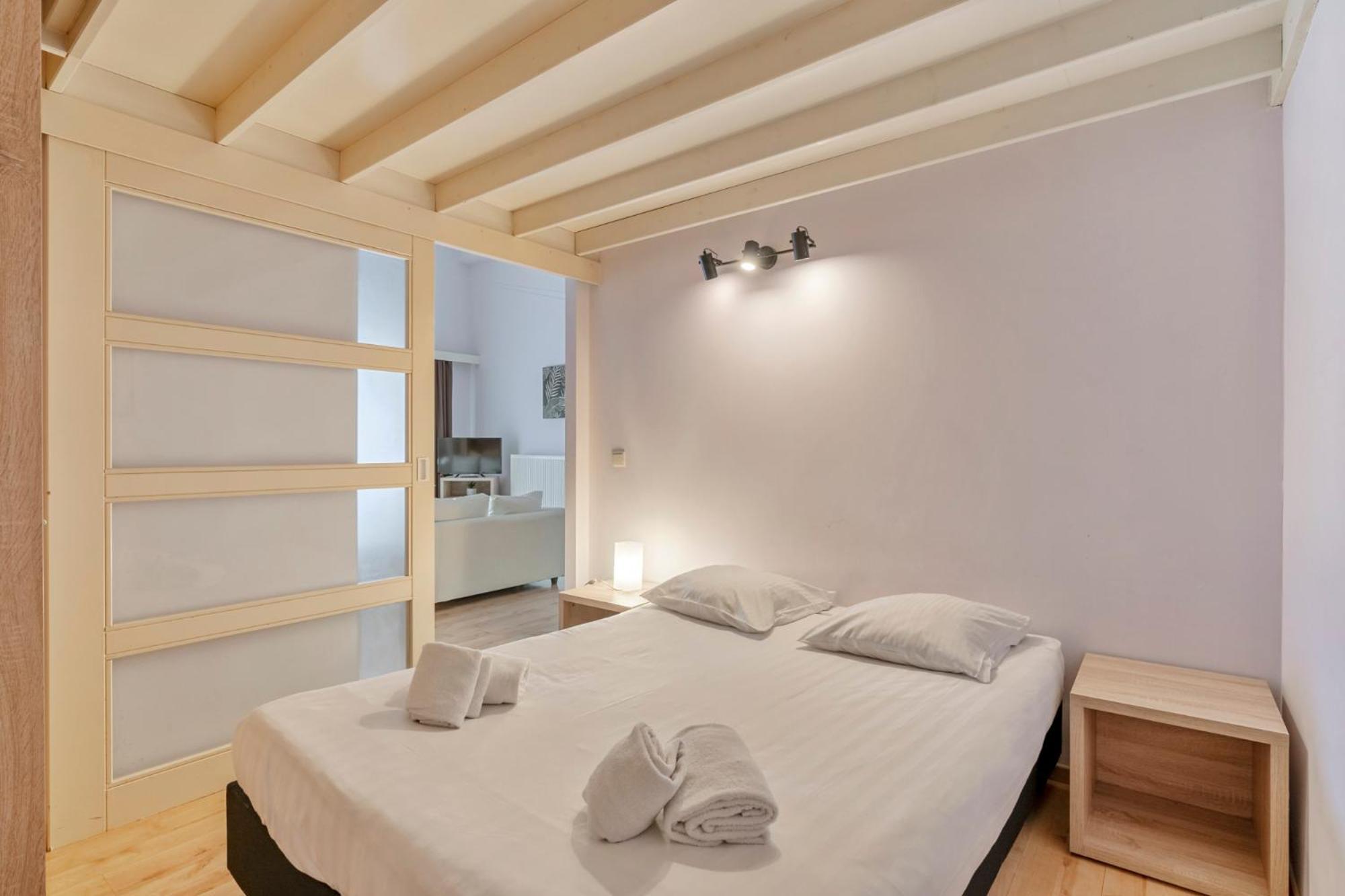 Ambassador Suites Leuven Bagian luar foto